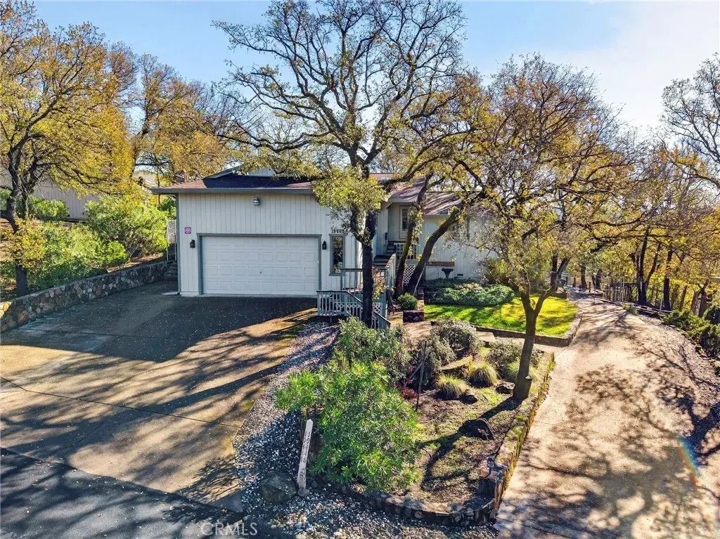 19448 Deer Hill, Hidden Valley Lake