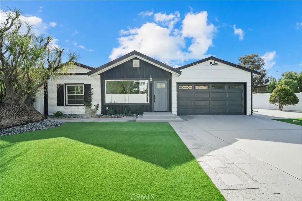 11330 Blix Street, West Toluca Lake