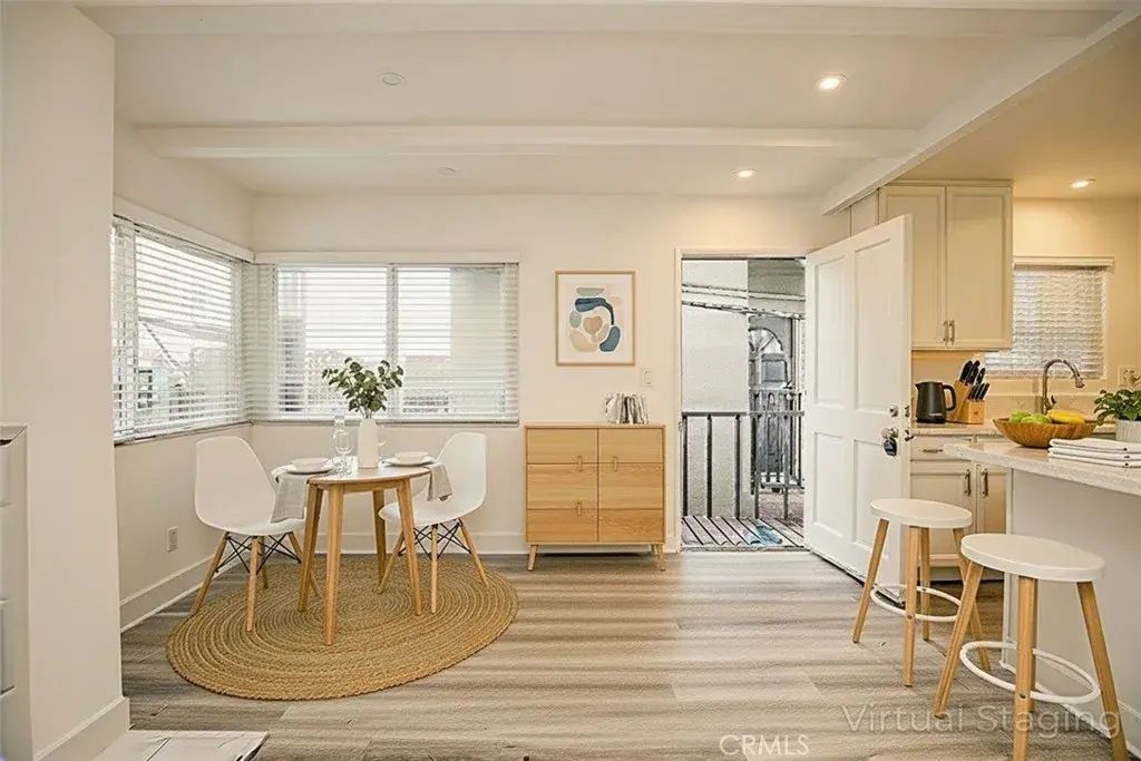 122 El Porto, Manhattan Beach