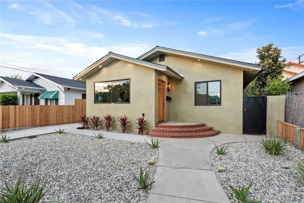 5105 Buchanan, Los Angeles
