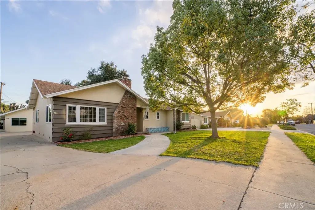 220 E 4th, San Dimas