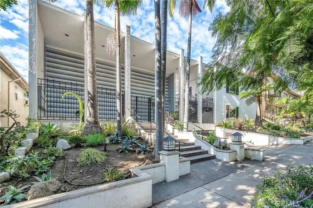 1255 N Harper 23, West Hollywood