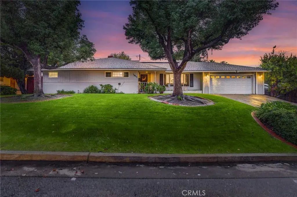 1811 Country Club, Bakersfield