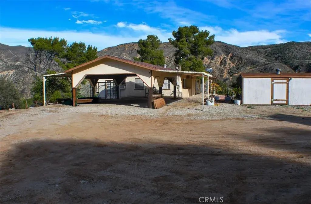 30344 Bouquet Canyon, Saugus