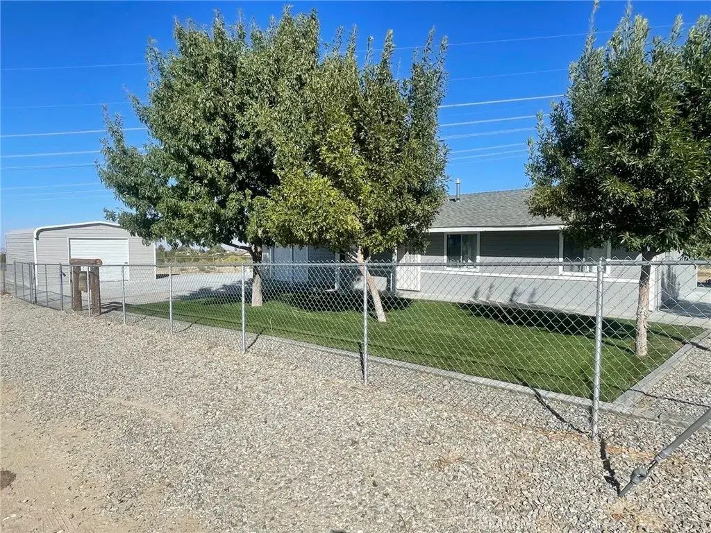11825 Riggins Road, Phelan