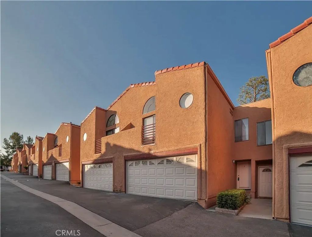 5291 Colodny 9, Agoura Hills