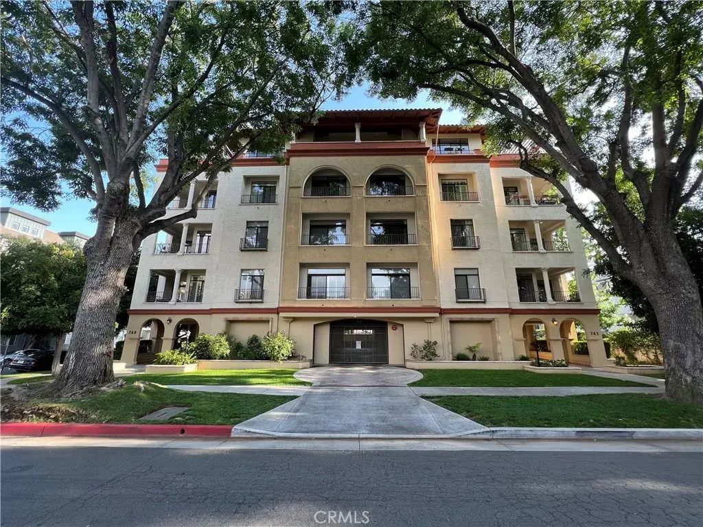 742 Locust Street 301, Pasadena