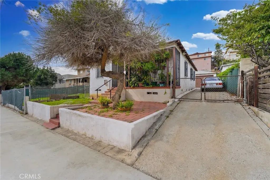 3353 City Terrace, Los Angeles
