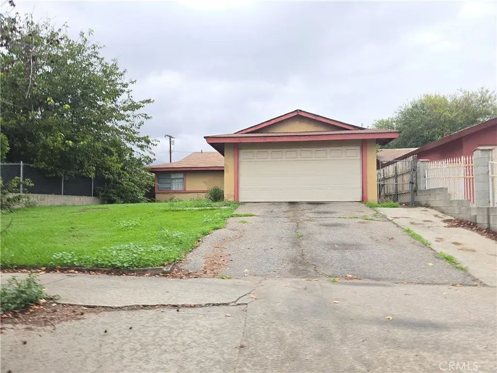 12948 Phillippi, Sylmar