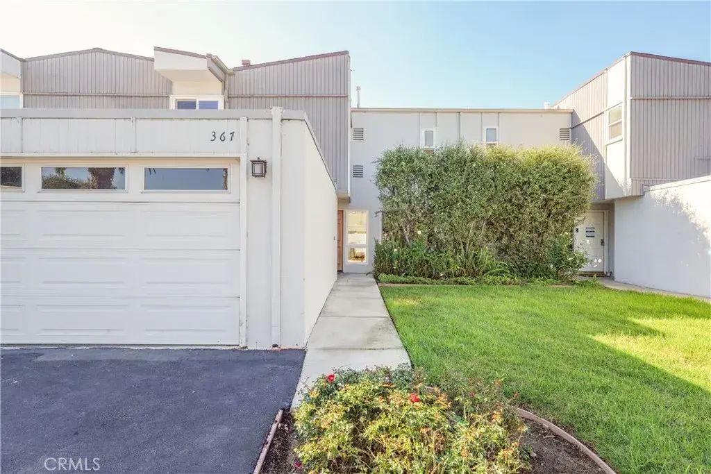 367 Grenoble Lane, Costa Mesa