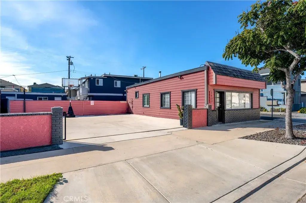 1400 Ocean, Seal Beach