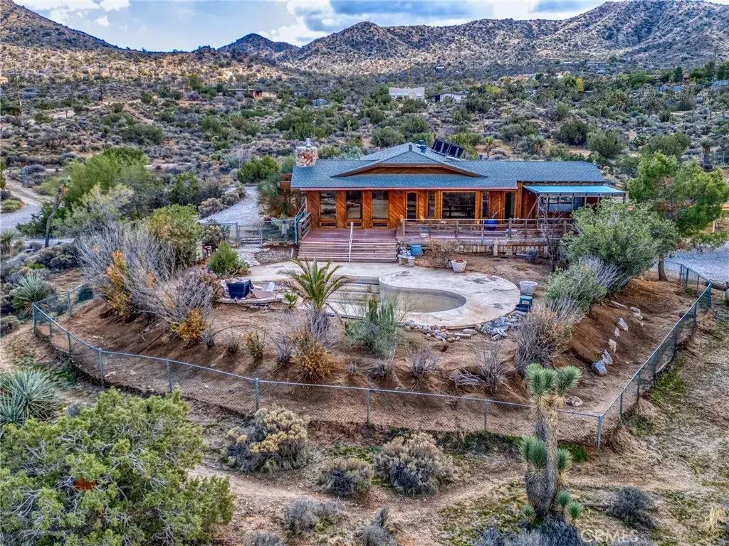 55215 Mountain View, Yucca Valley