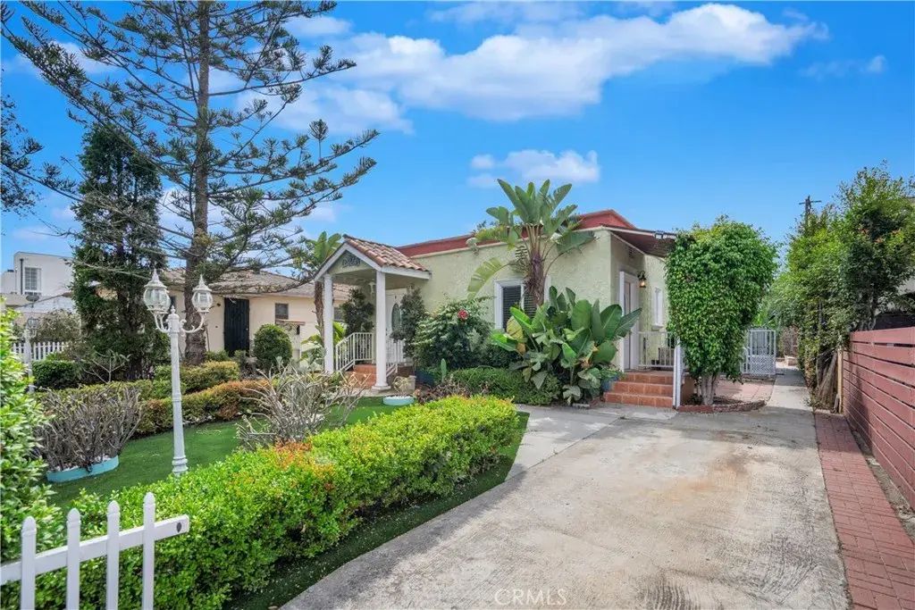 1836 Euclid, Santa Monica