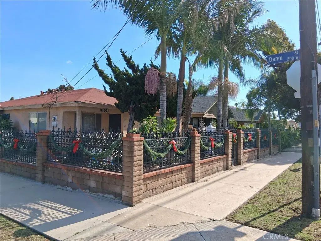 1056 N Fries, Wilmington