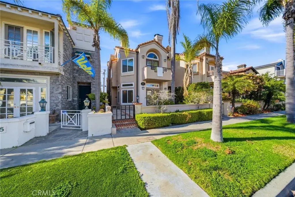 517 11th, Huntington Beach