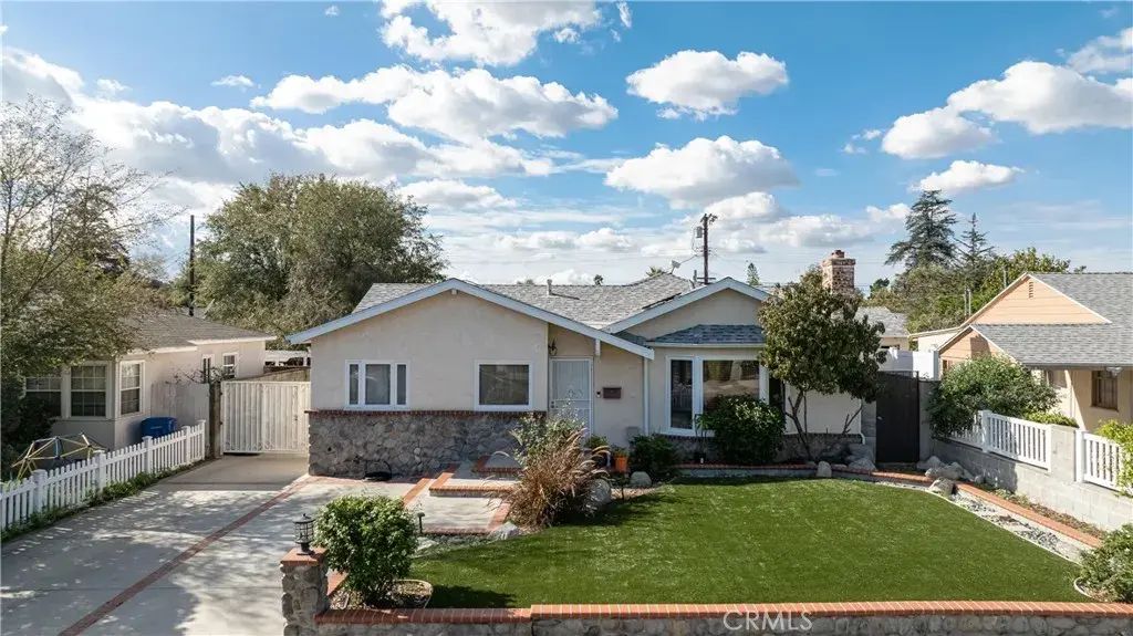 6229 Klump Avenue, North Hollywood