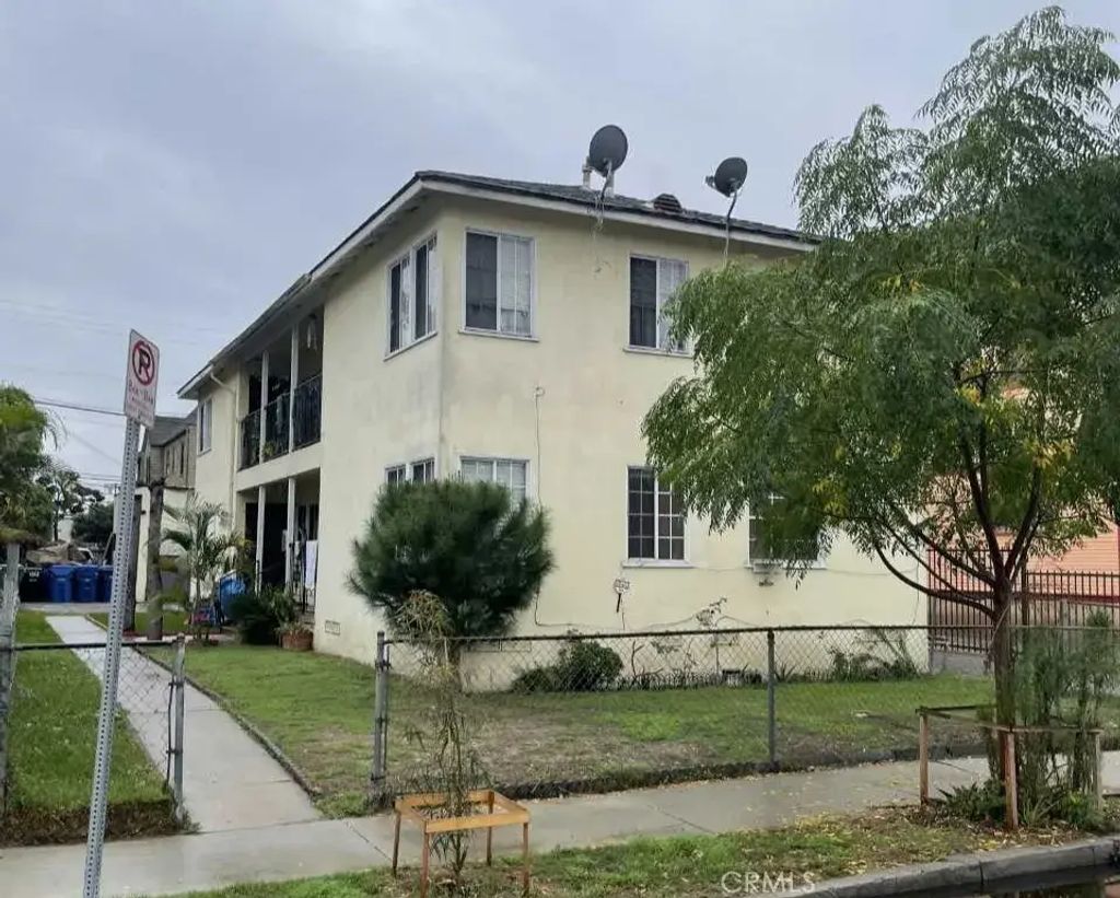 1320 W 25th Street, Los Angeles