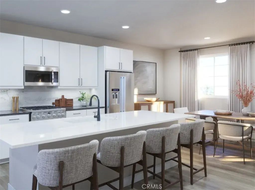 545 Via Vallarta, Camarillo