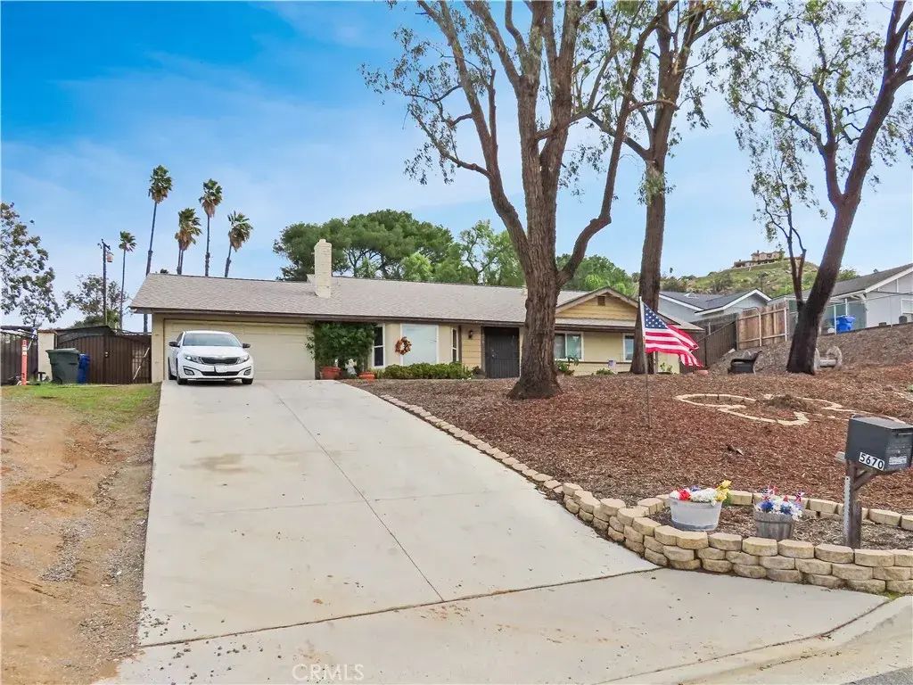 5670 Camino Real, Jurupa Valley