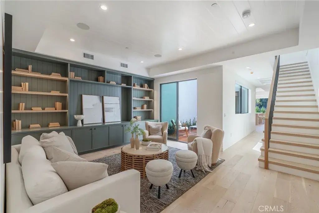 11825 Tennessee Avenue, Los Angeles