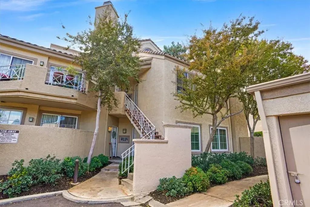 23933 Del Monte Drive 24, Valencia