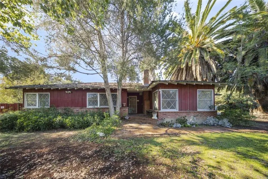 7719 Yolanda Avenue, Reseda