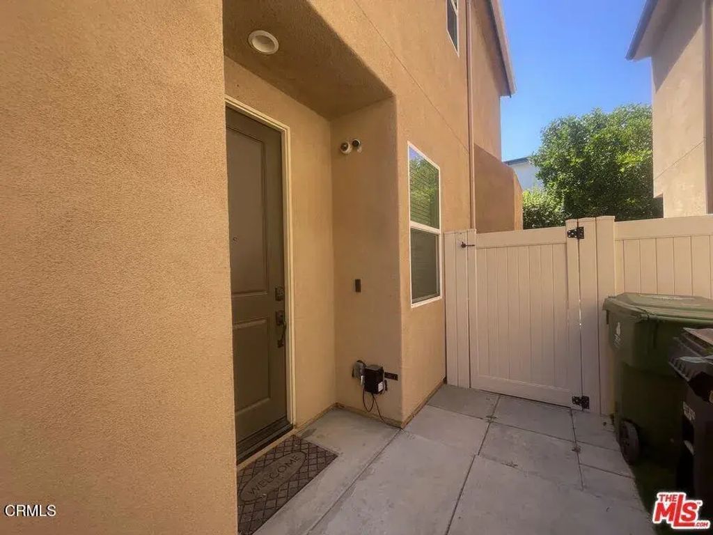 7937 N Keer Drive, Los Angeles