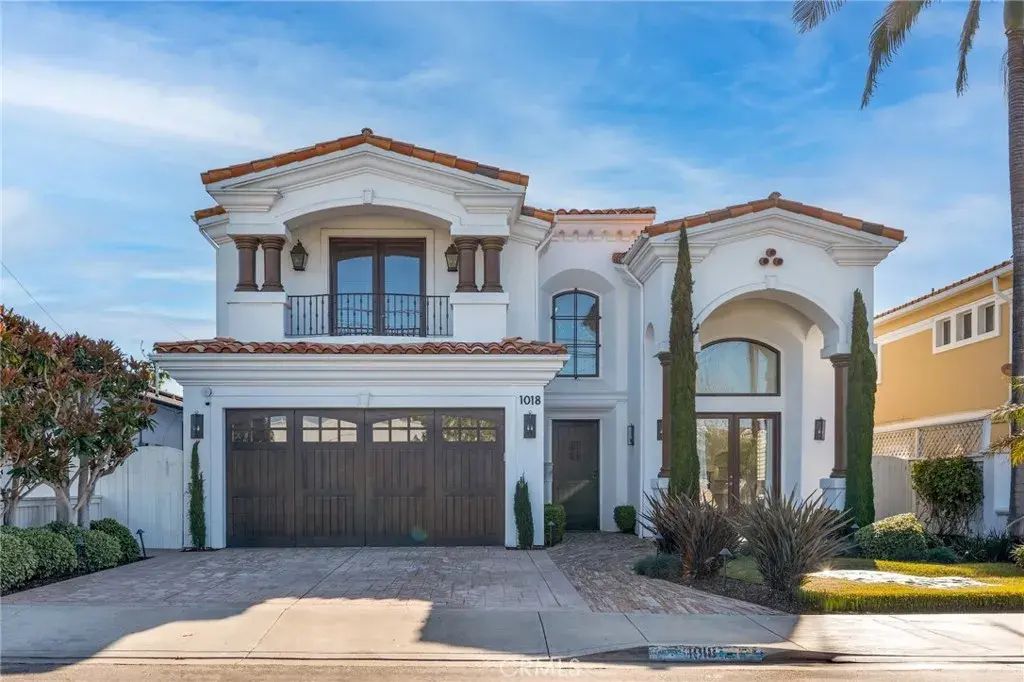 1018 11th, Manhattan Beach