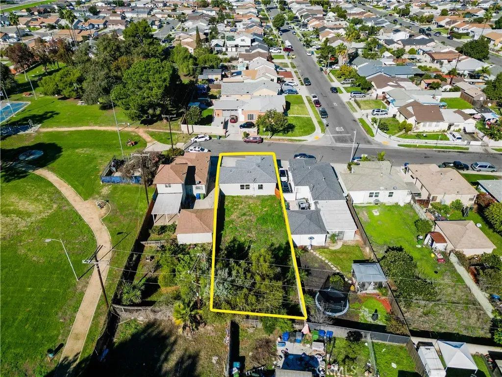 870 E 148th, Compton
