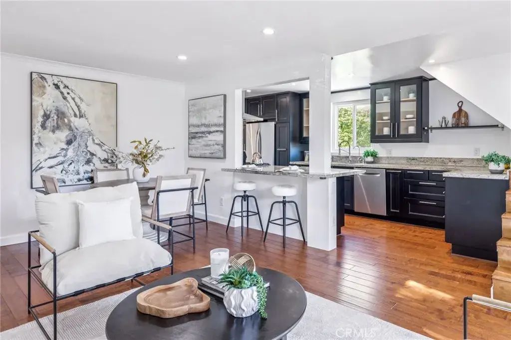 2015 Bataan Road 102, Redondo Beach