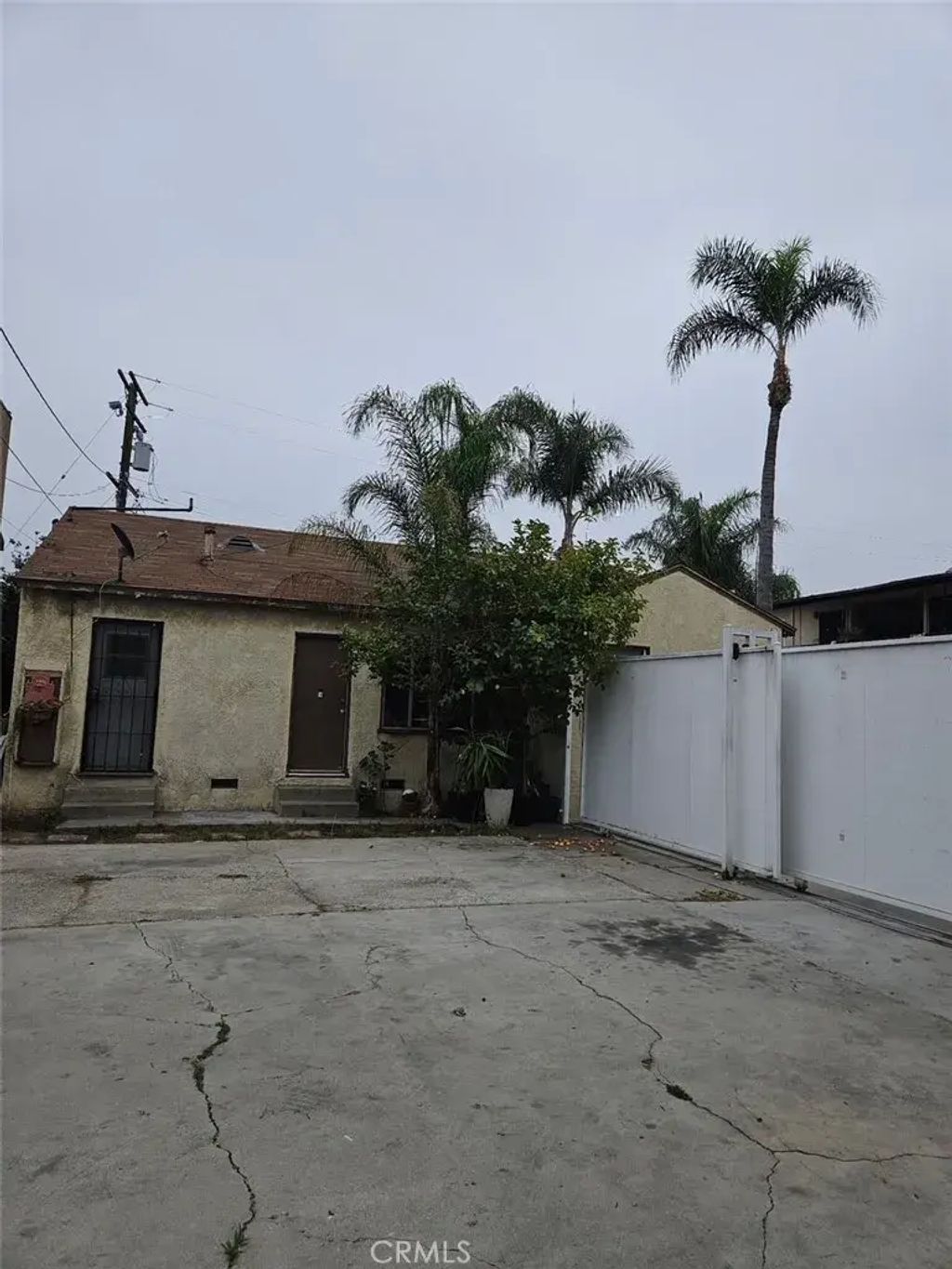 5907 Greenwood Avenue, Commerce