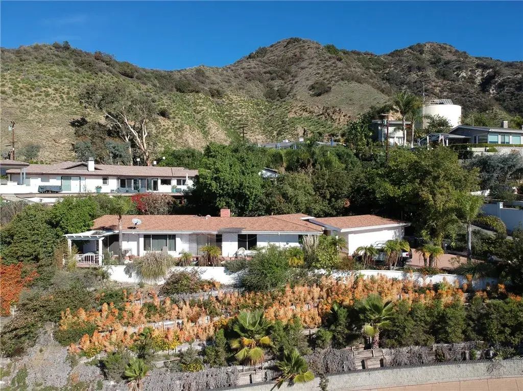1063 Via Alta, Burbank