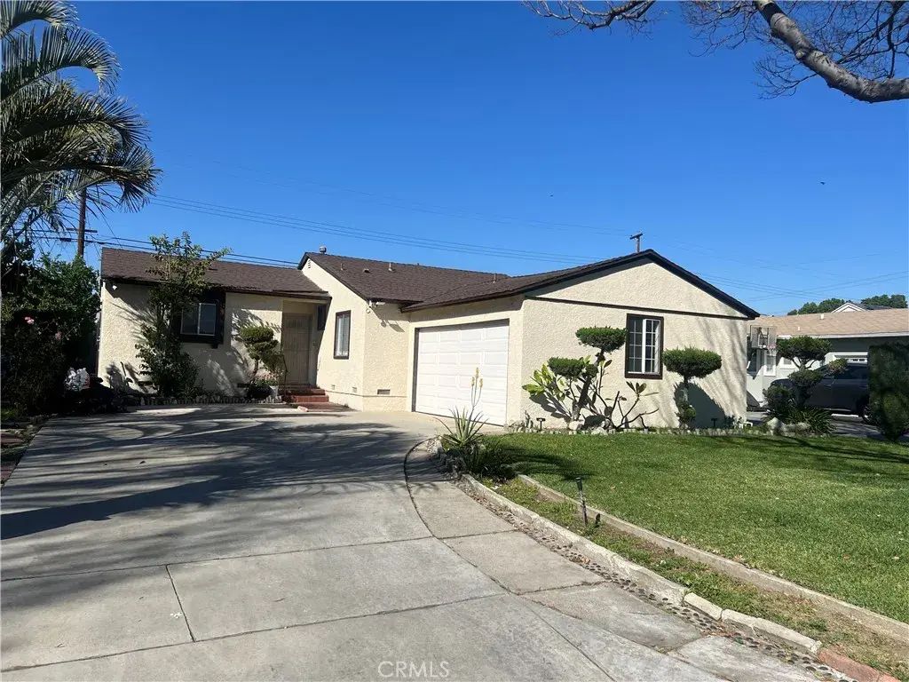10251 Foster Road, Downey