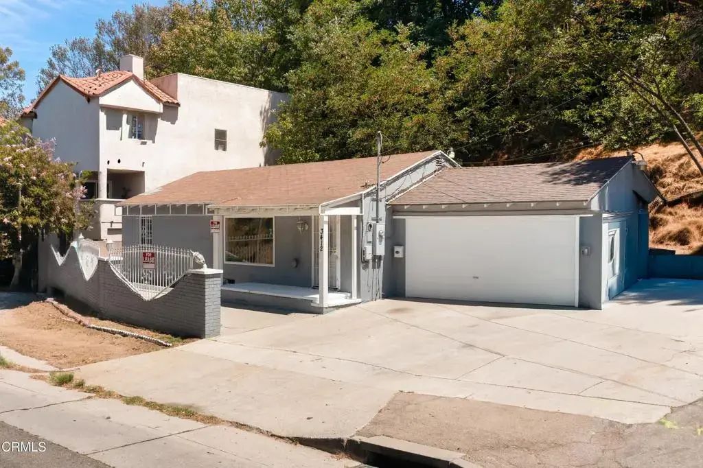 3412 Barham Boulevard, Los Angeles