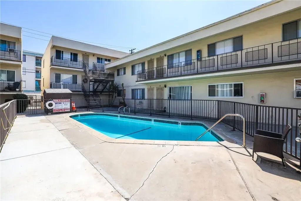3430 Elm Ave 10, Long Beach