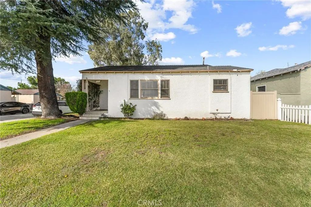 939 E Olive Street, Colton