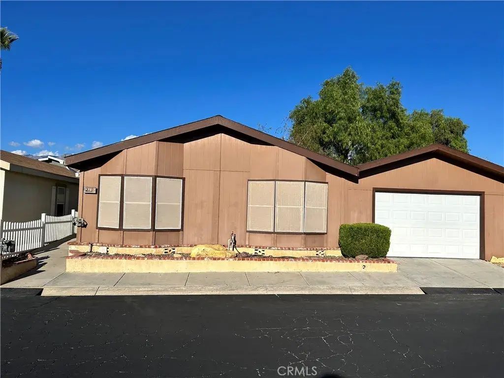 3800 W Wilson 219, Banning