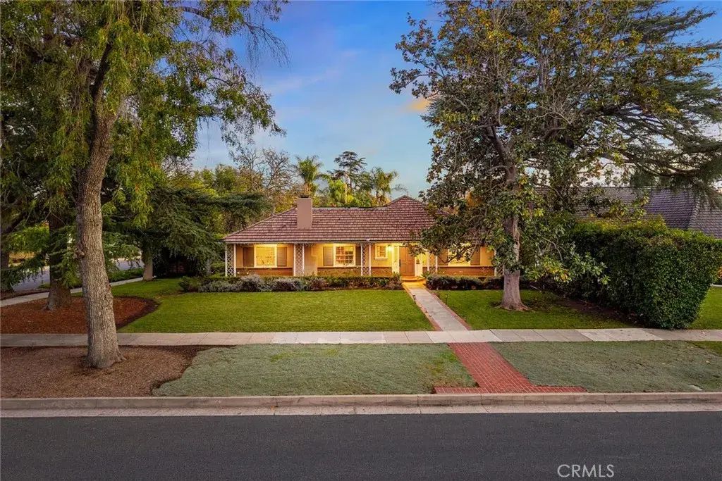 2198 Melville, San Marino