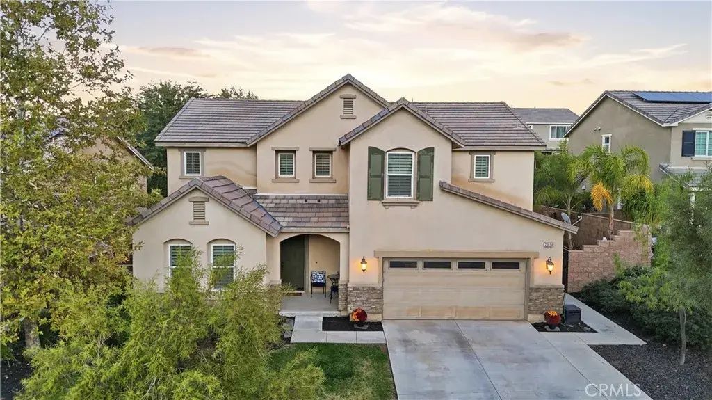 25654 Red Hawk, Corona