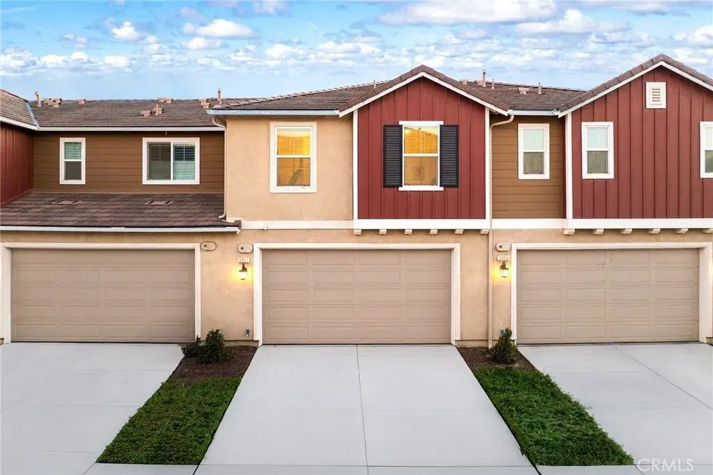 3957 E Huntington, Ontario