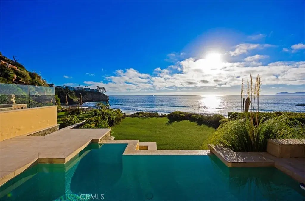25 Bay, Laguna Beach