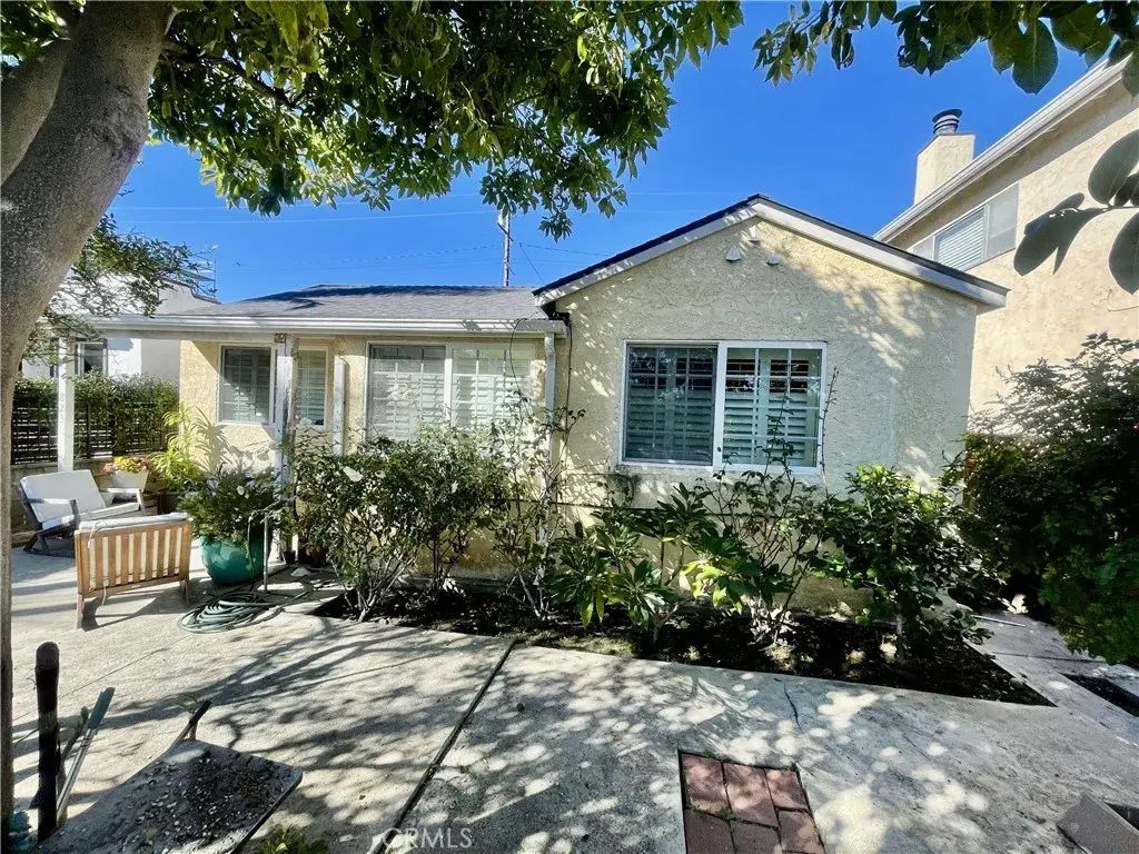 823 Commonwealth Avenue, Venice