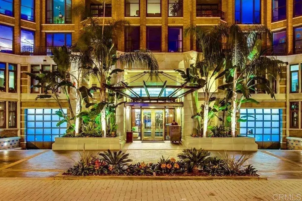 500 W Harbor Drive West 318, 