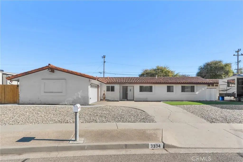 3334 Fair Oaks Drive, Santa Maria