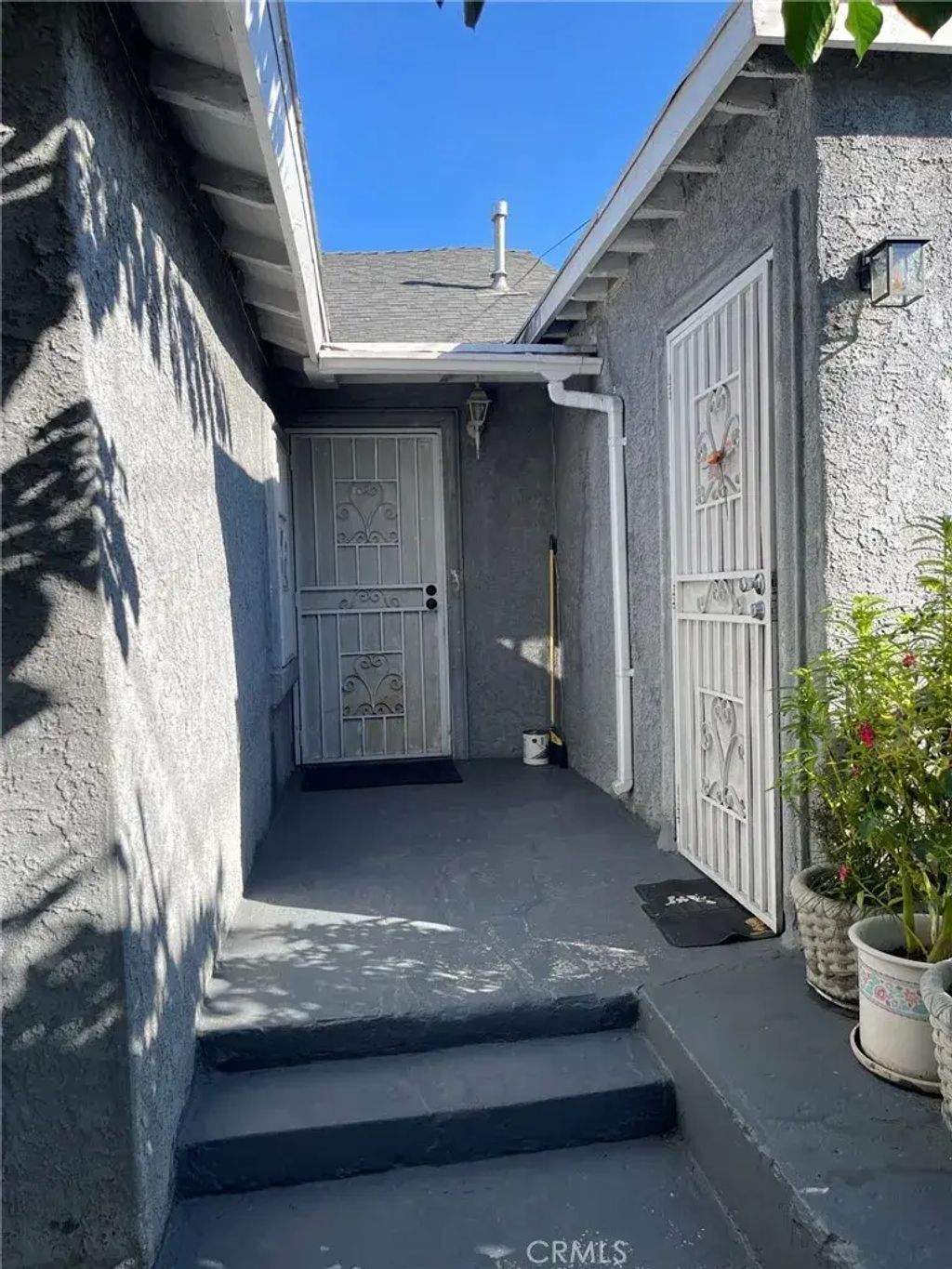 9536 Compton, Los Angeles