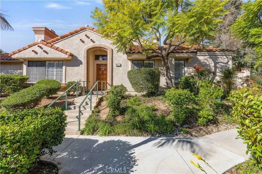 406 Country Club, Simi Valley