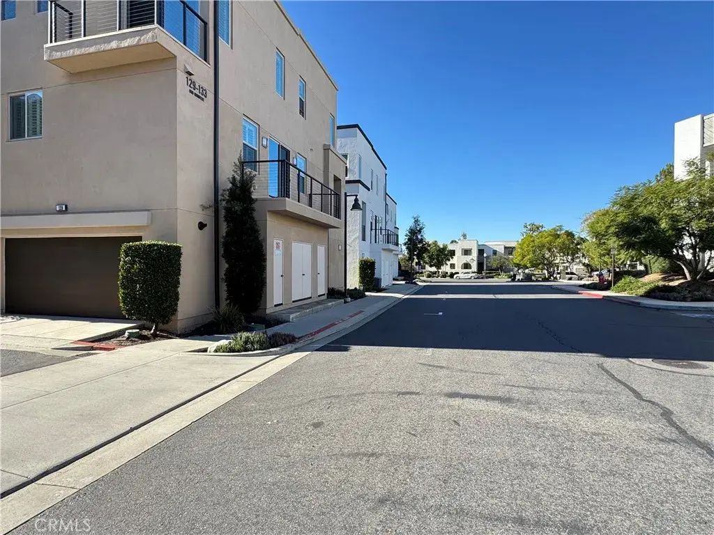 129 Cadence, Irvine