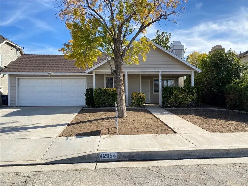 42954 Lemonwood Drive, Lancaster