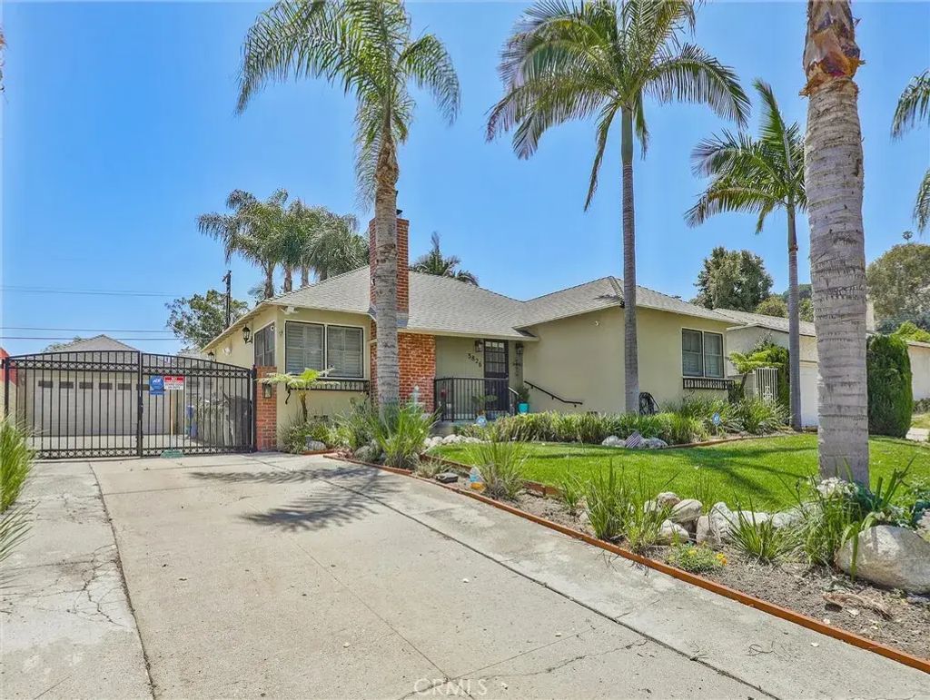 3826 S Burnside, Baldwin Hills