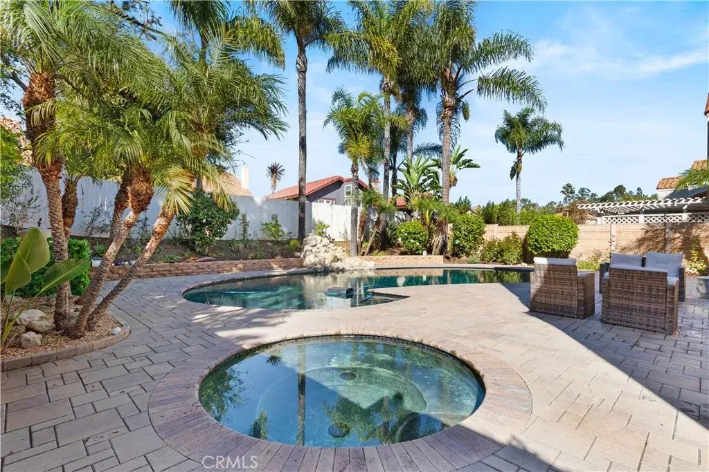 15 Rustic Glen Drive, Pomona